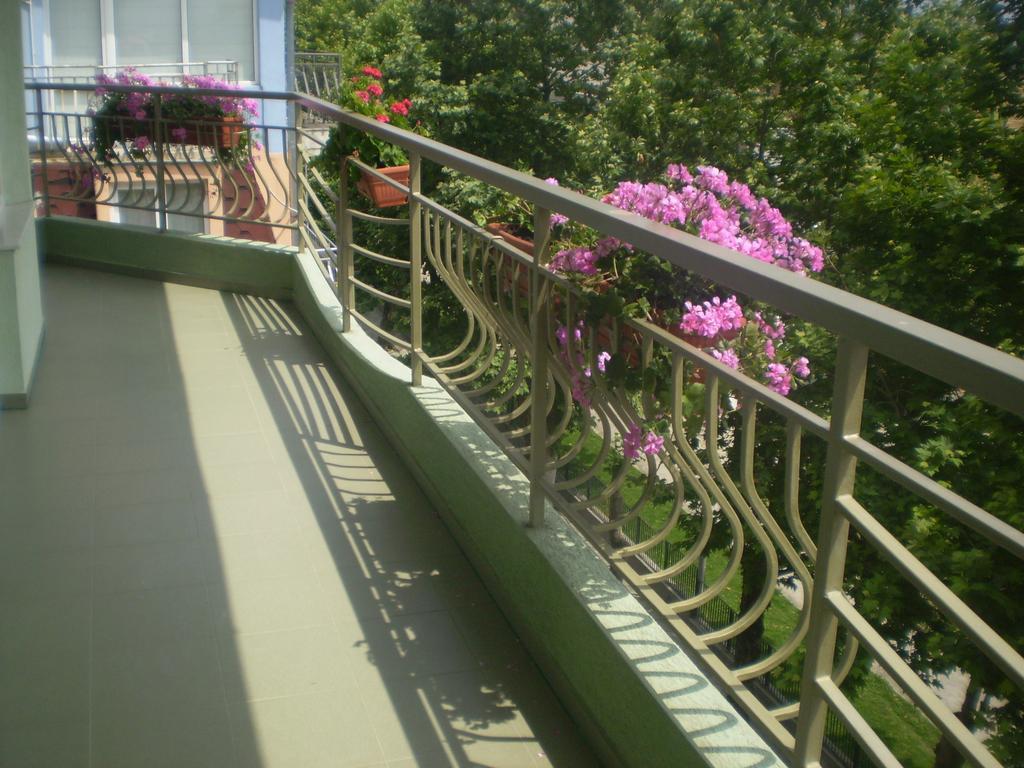 Guest House ,, Ekaterina" Nesebar Bilik gambar