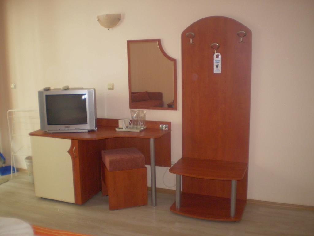 Guest House ,, Ekaterina" Nesebar Bilik gambar