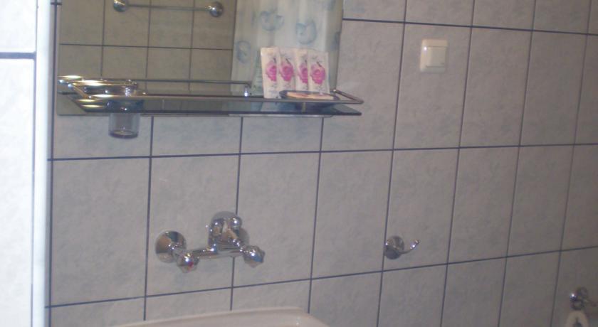 Guest House ,, Ekaterina" Nesebar Bilik gambar