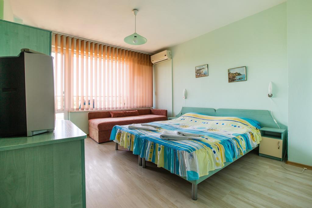 Guest House ,, Ekaterina" Nesebar Luaran gambar