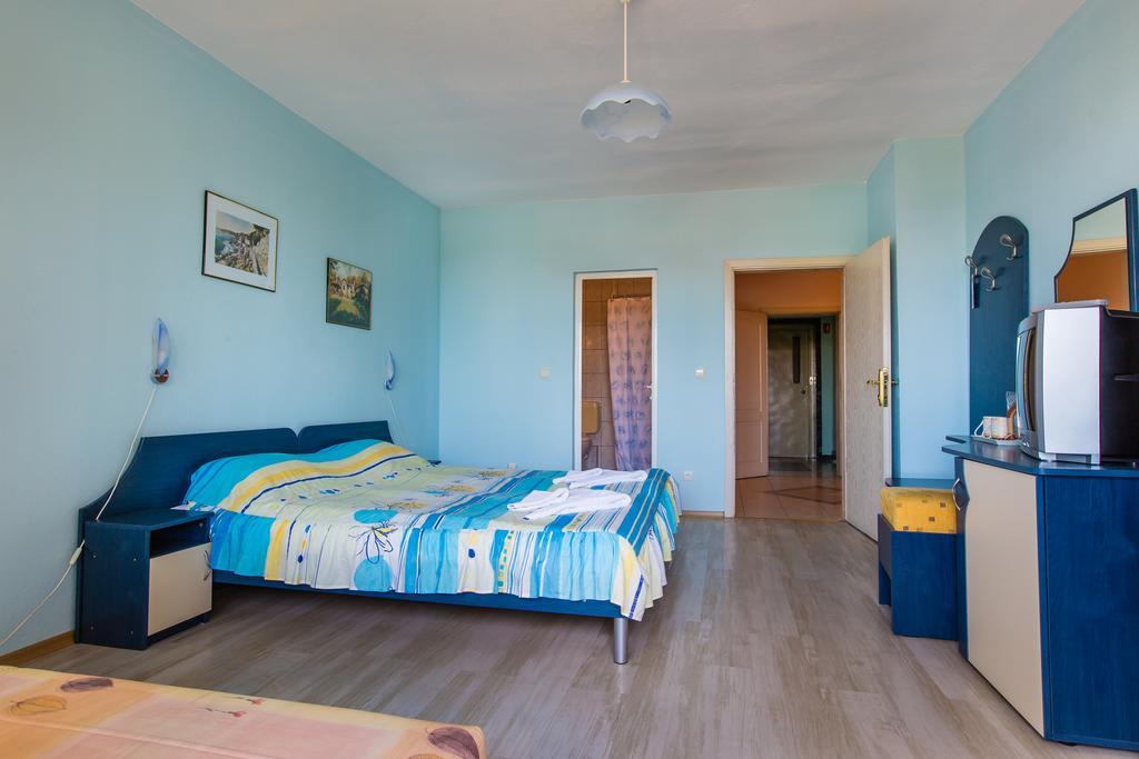 Guest House ,, Ekaterina" Nesebar Luaran gambar